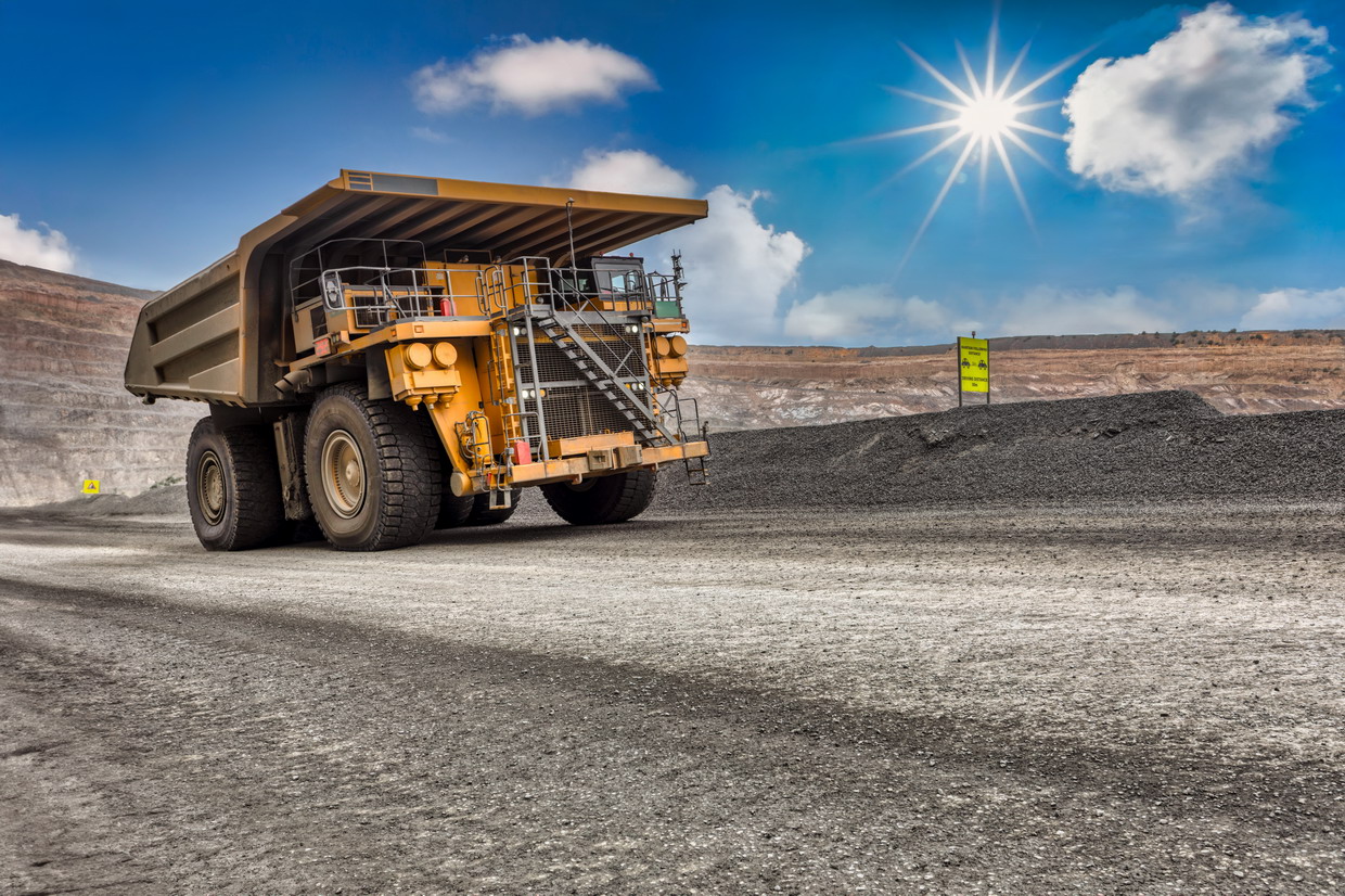 Heavy,Truck,,,At,The,Open,Pit,Diamond,Mine,Carry